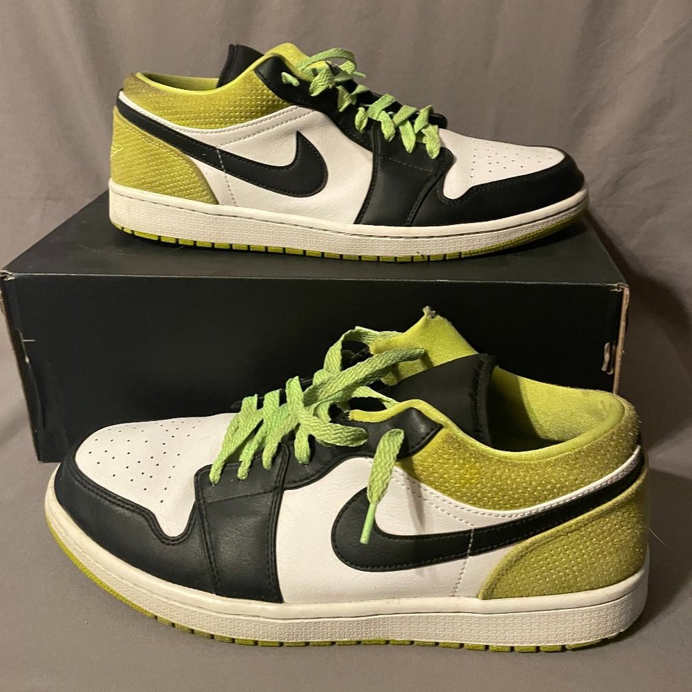 Air Jordan 1 low black cyber black lime green 11